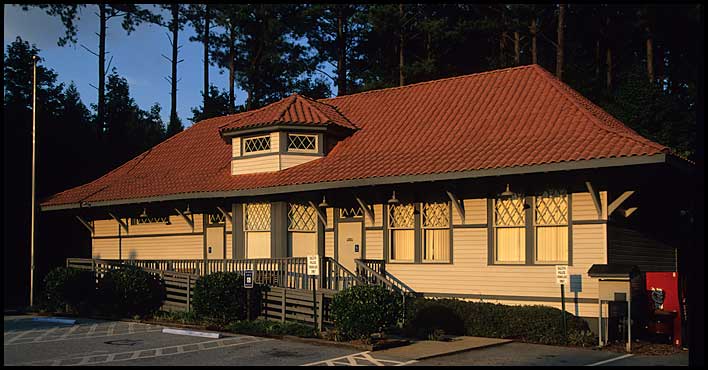 Duluth depot at W.P. Jones Park