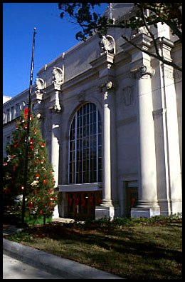 Main entrance to Macon's Terminal Station