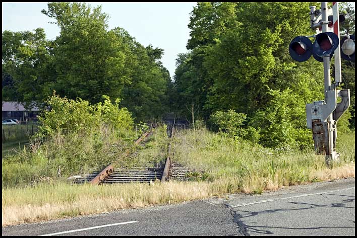 Abandoned section of Chattanooga-Hedges line